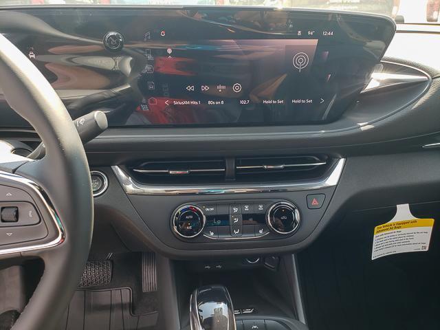 new 2025 Buick Envista car, priced at $27,125