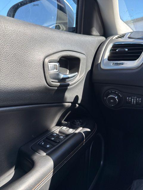 used 2018 Jeep Compass car, priced at $10,995