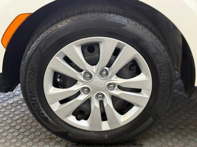 used 2023 Kia Soul car, priced at $15,498