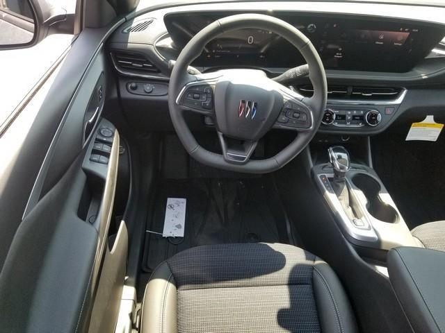 new 2025 Buick Envista car, priced at $27,125