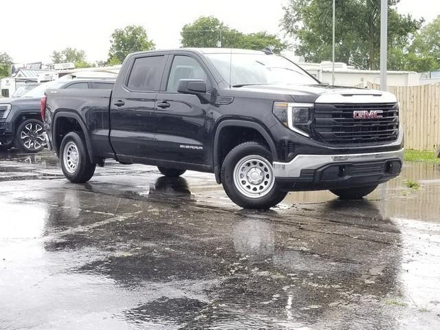 new 2025 GMC Sierra 1500 car, priced at $49,265