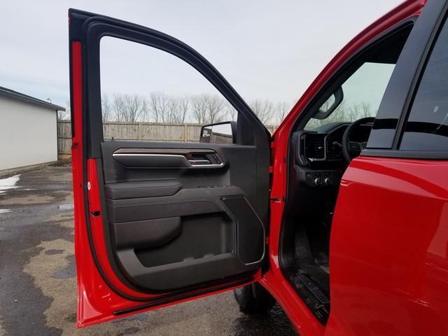 new 2025 GMC Sierra 1500 car, priced at $49,059