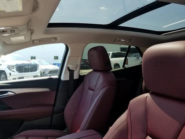 new 2025 Buick Envision car, priced at $43,735
