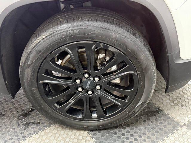 used 2022 GMC Acadia car, priced at $21,995