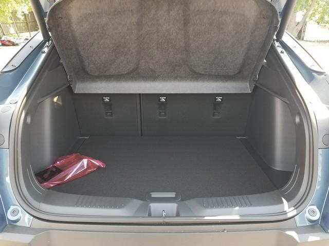 new 2025 Buick Envista car, priced at $27,125