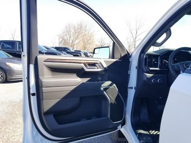 new 2025 GMC Sierra 1500 car, priced at $48,609