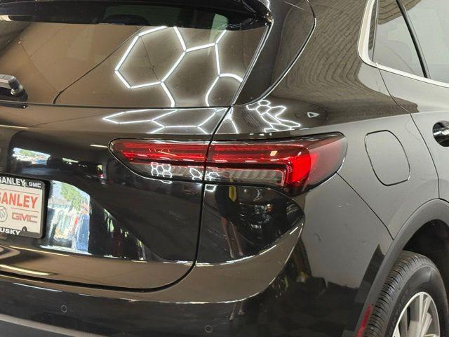 used 2022 Buick Envision car, priced at $23,589