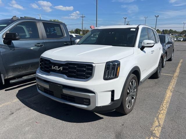 used 2024 Kia Telluride car, priced at $42,976