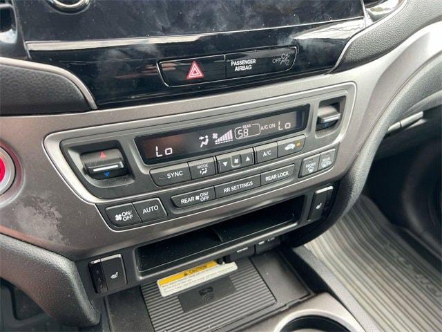used 2022 Honda Pilot car, priced at $31,643