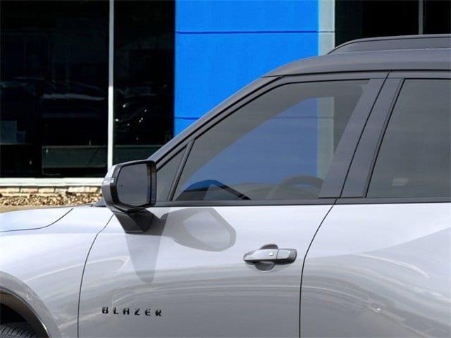 new 2025 Chevrolet Blazer car, priced at $50,865
