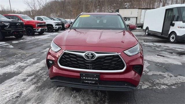 used 2022 Toyota Highlander car, priced at $32,580