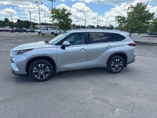 used 2021 Toyota Highlander car, priced at $34,680