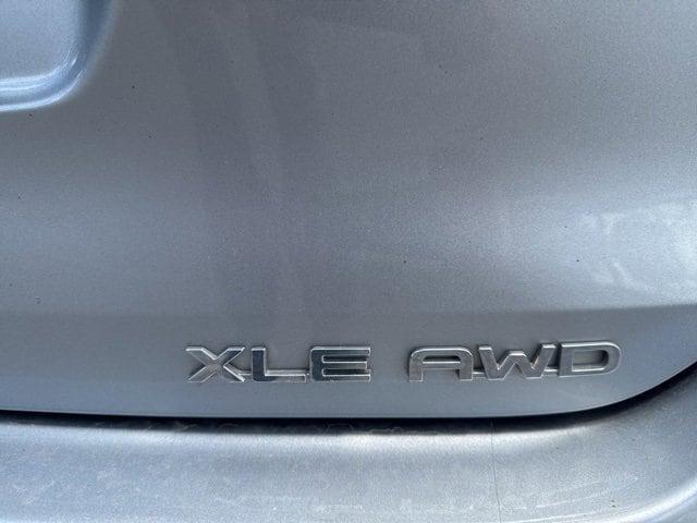 used 2021 Toyota Highlander car, priced at $34,680