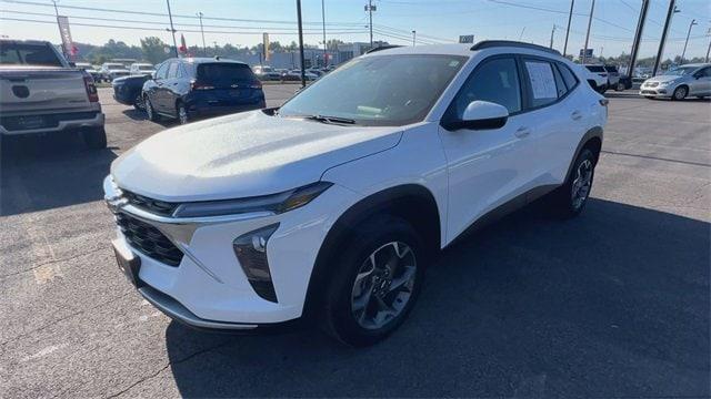 used 2024 Chevrolet Trax car, priced at $19,527