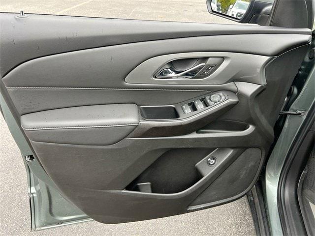 used 2023 Chevrolet Traverse car, priced at $34,701