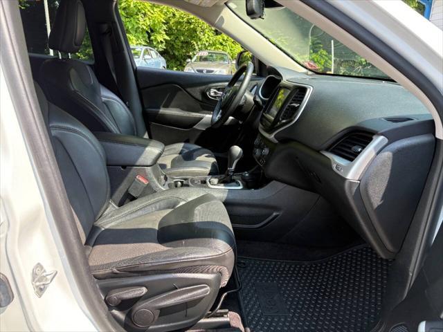 used 2018 Jeep Cherokee car, priced at $15,495