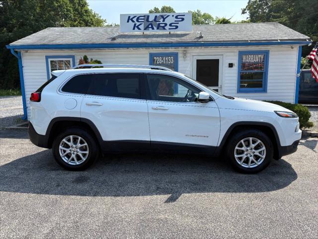 used 2018 Jeep Cherokee car, priced at $15,495