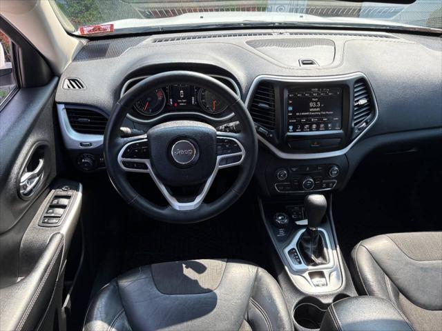 used 2018 Jeep Cherokee car, priced at $15,495