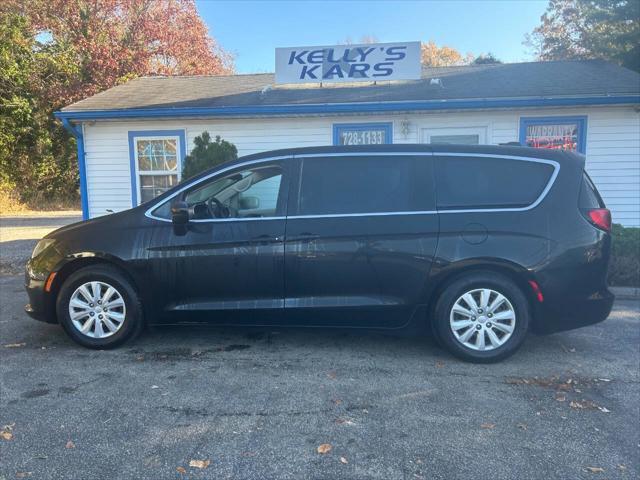 used 2018 Chrysler Pacifica car, priced at $6,995