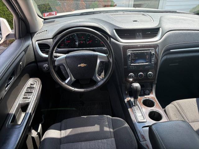 used 2015 Chevrolet Traverse car, priced at $10,995