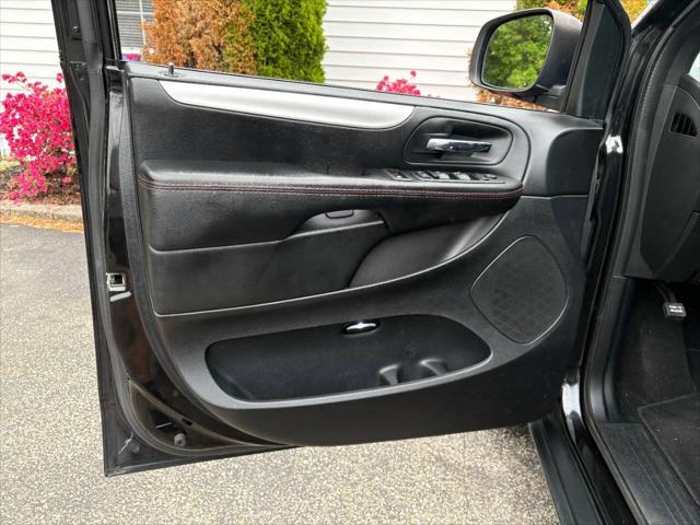 used 2015 Dodge Grand Caravan car, priced at $12,995