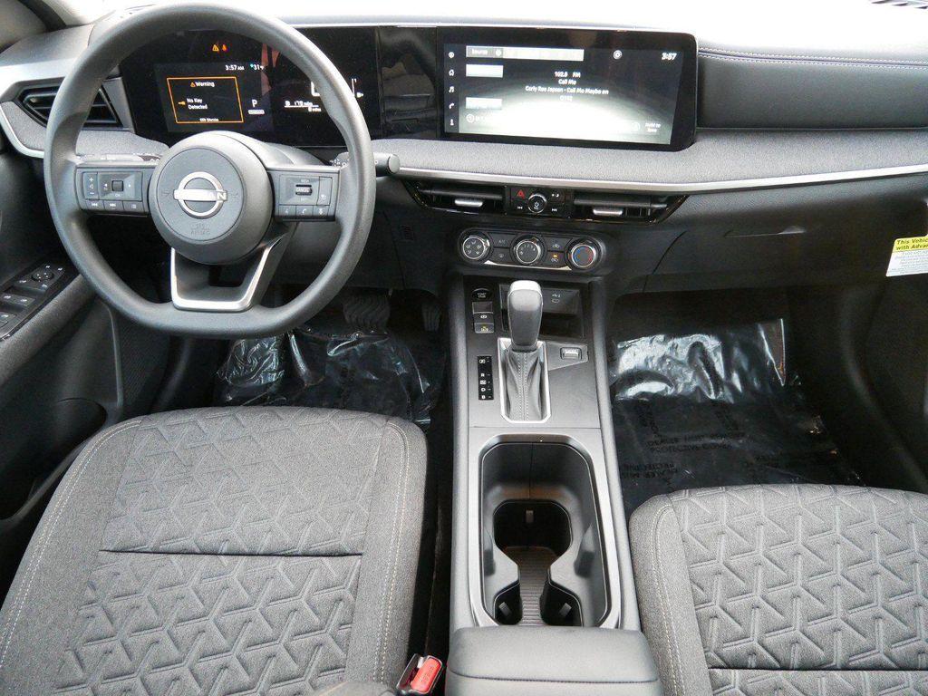 new 2025 Nissan Kicks car, priced at $22,287