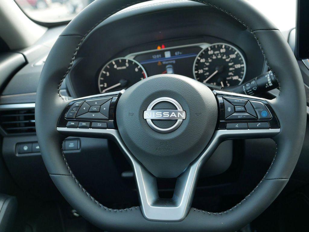 new 2025 Nissan Altima car, priced at $31,080