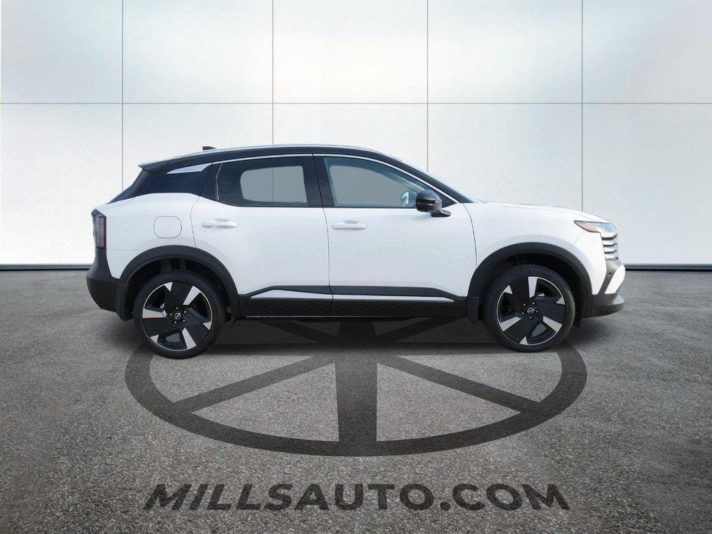 new 2025 Nissan Kicks car, priced at $24,944