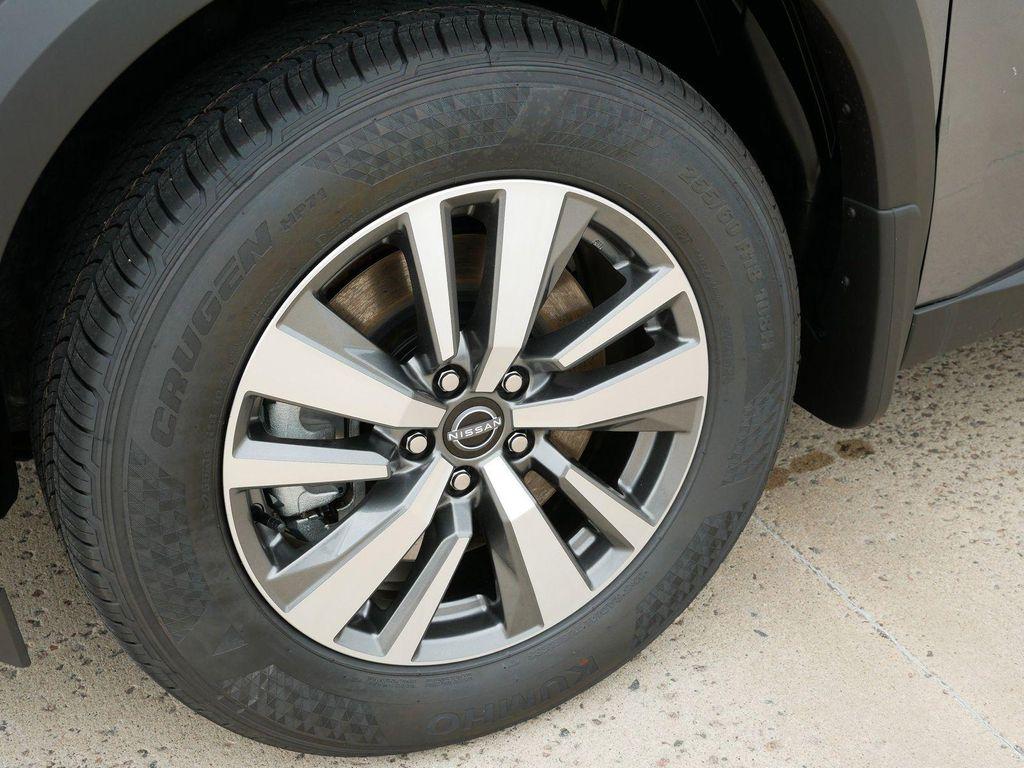 new 2025 Nissan Pathfinder car, priced at $39,412