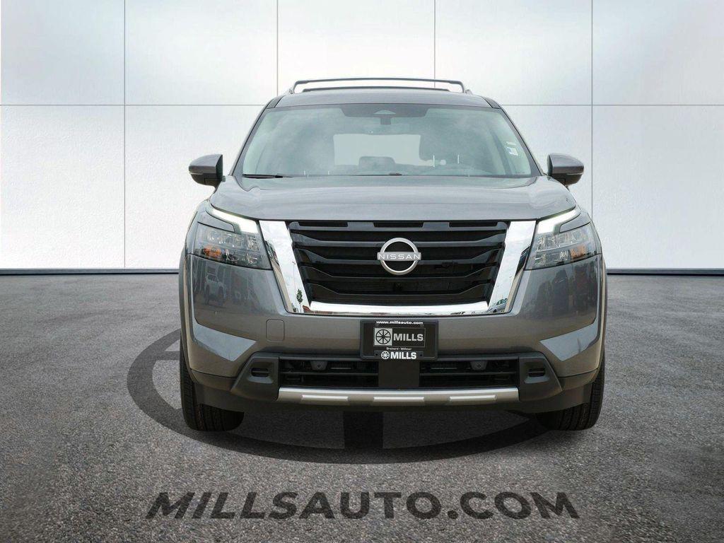 new 2025 Nissan Pathfinder car, priced at $39,412