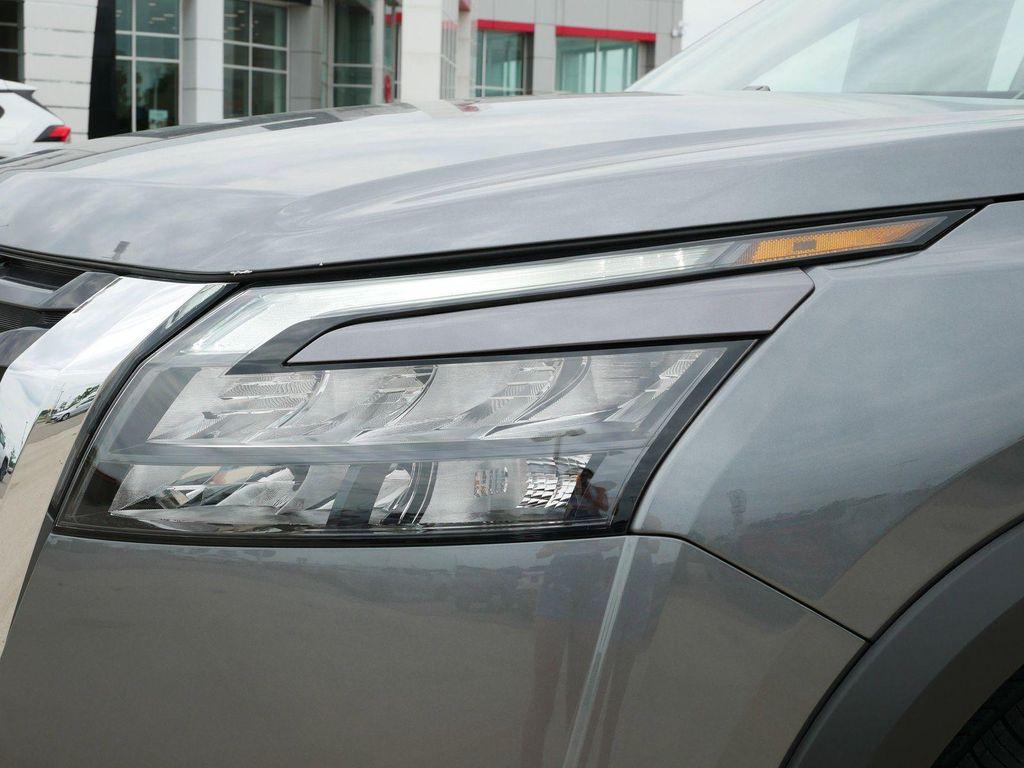 new 2025 Nissan Pathfinder car, priced at $39,412