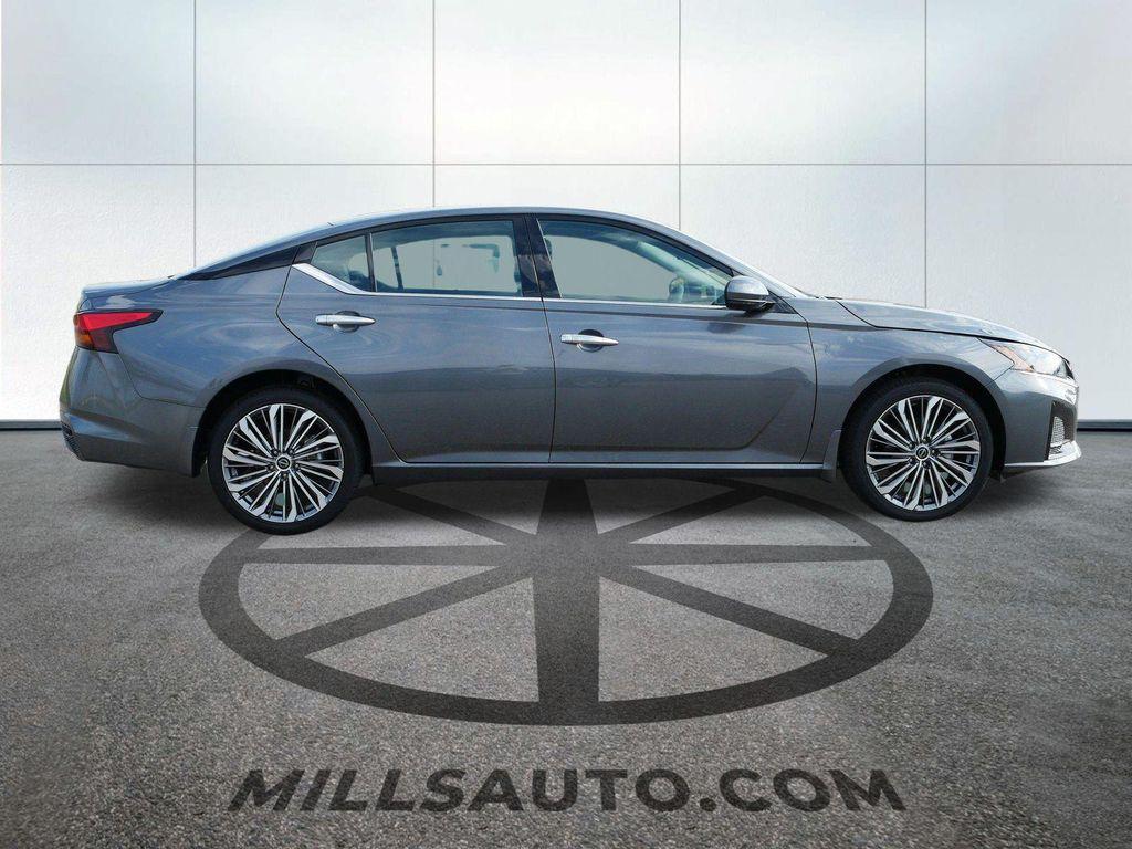 new 2025 Nissan Altima car, priced at $36,074