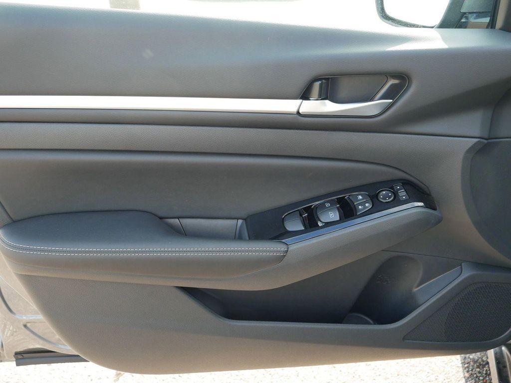 new 2025 Nissan Altima car, priced at $36,074