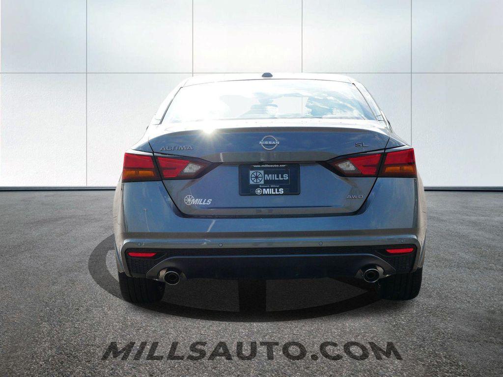 new 2025 Nissan Altima car, priced at $36,074