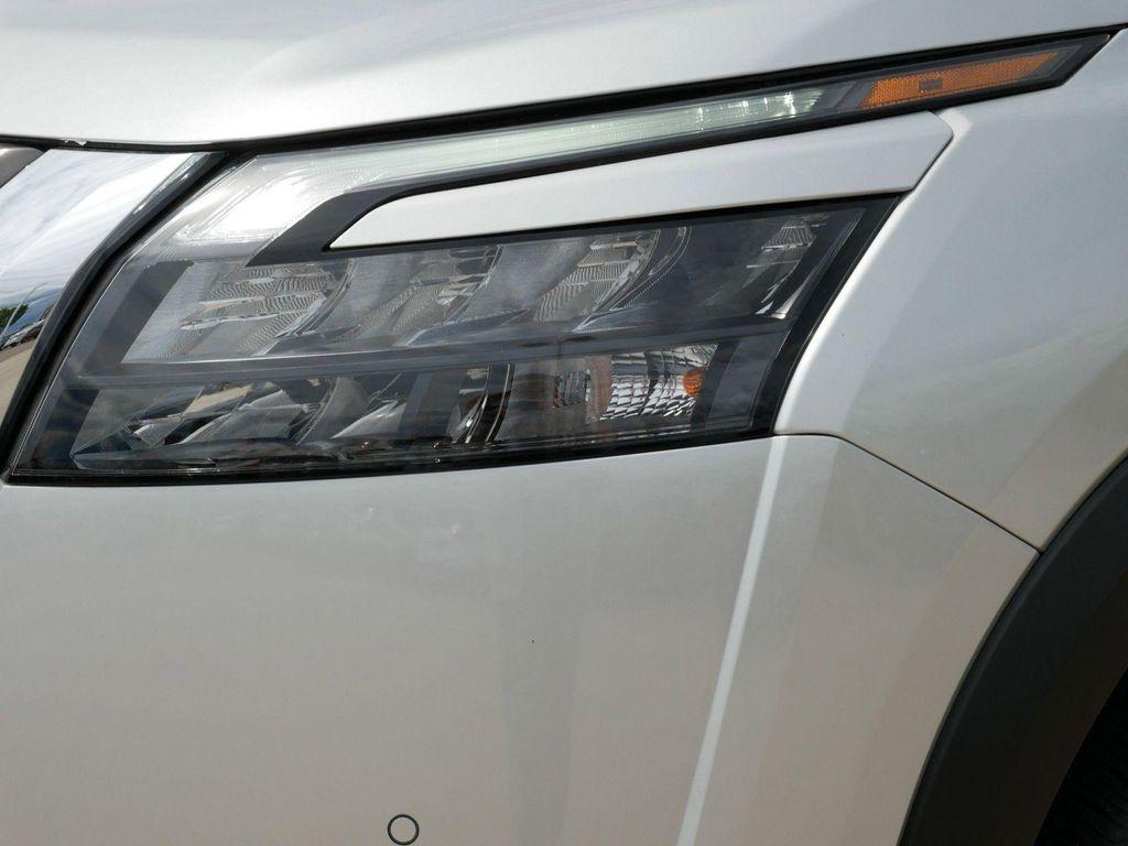 new 2025 Nissan Pathfinder car, priced at $40,899