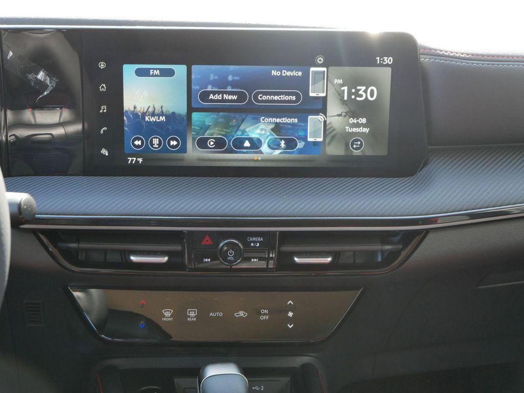 new 2025 Nissan Kicks car, priced at $26,134