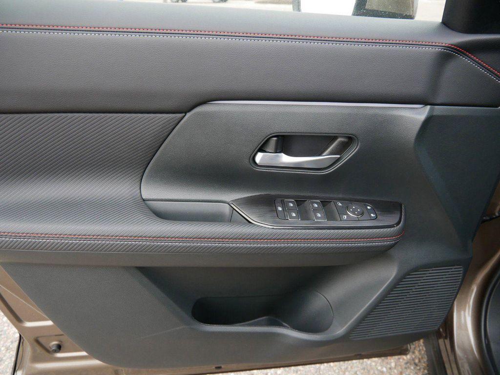 new 2025 Nissan Kicks car, priced at $26,134