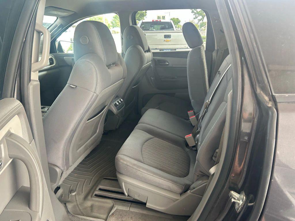 used 2015 Chevrolet Traverse car, priced at $7,995