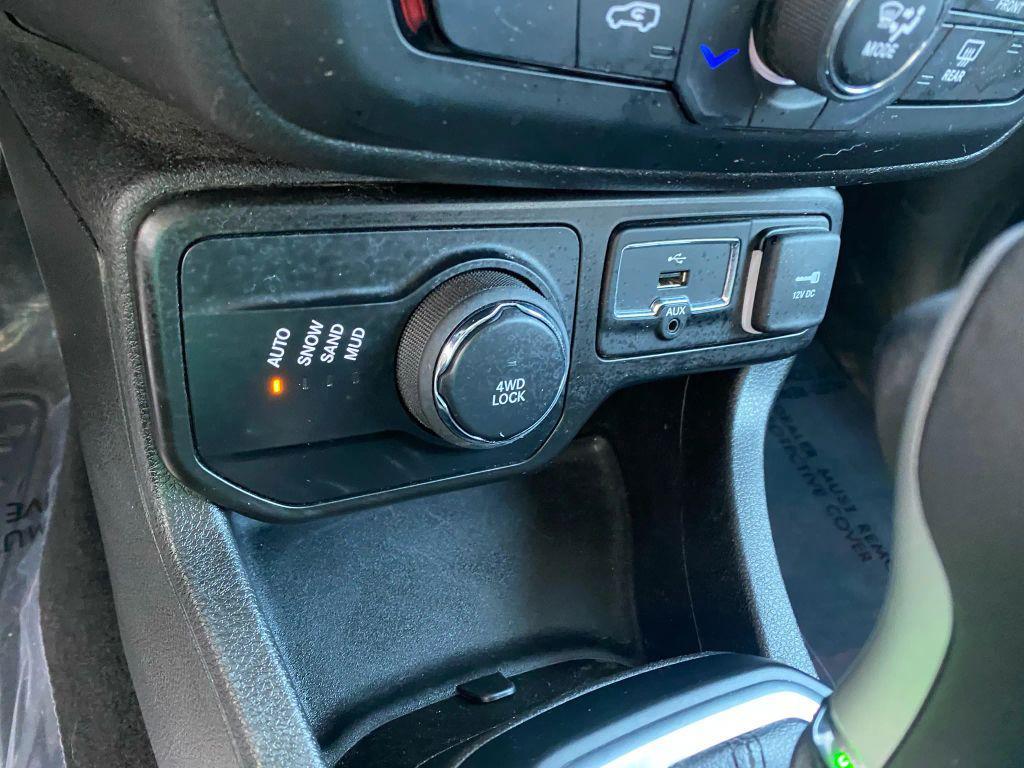 used 2020 Jeep Renegade car, priced at $18,495