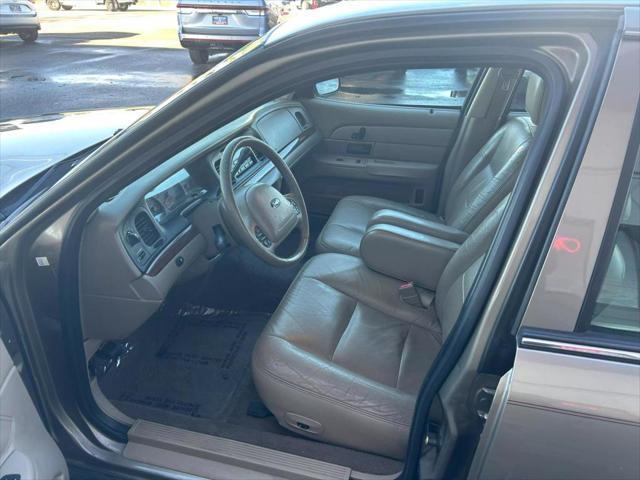 used 2004 Ford Crown Victoria car, priced at $3,995