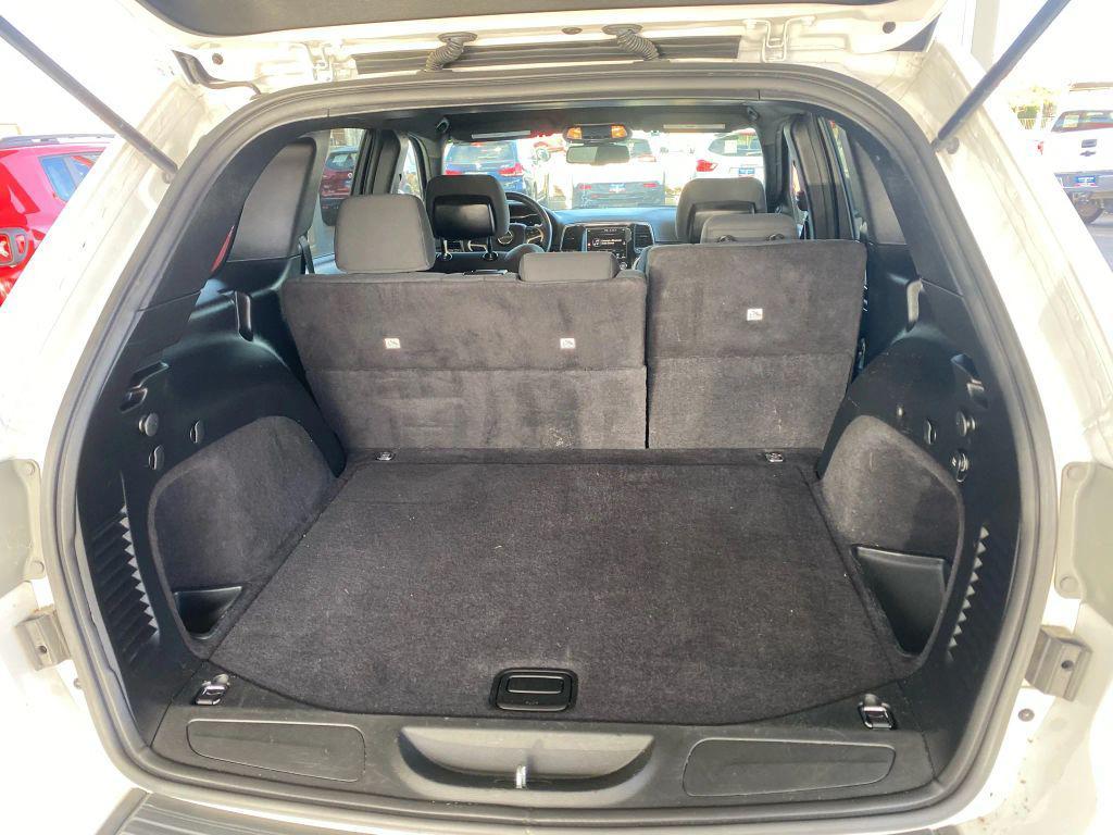 used 2015 Jeep Grand Cherokee car, priced at $9,995