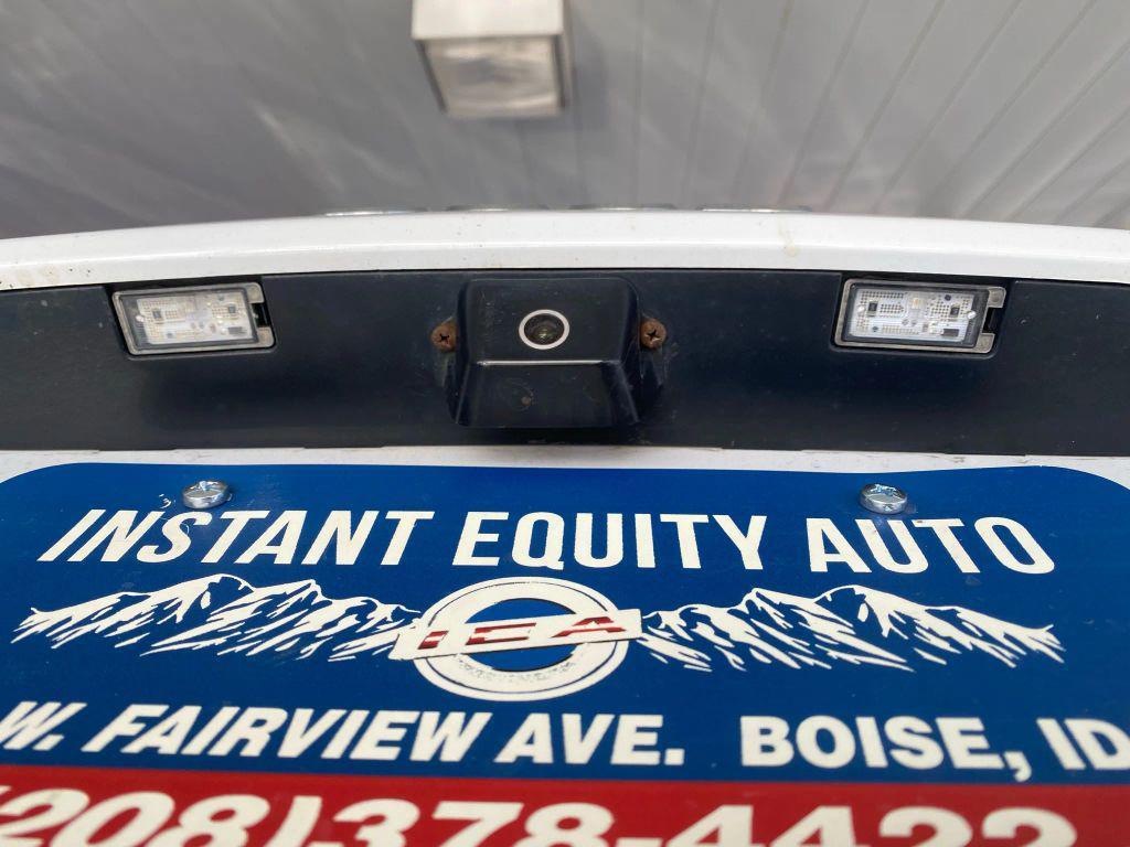 used 2015 Jeep Grand Cherokee car, priced at $9,995