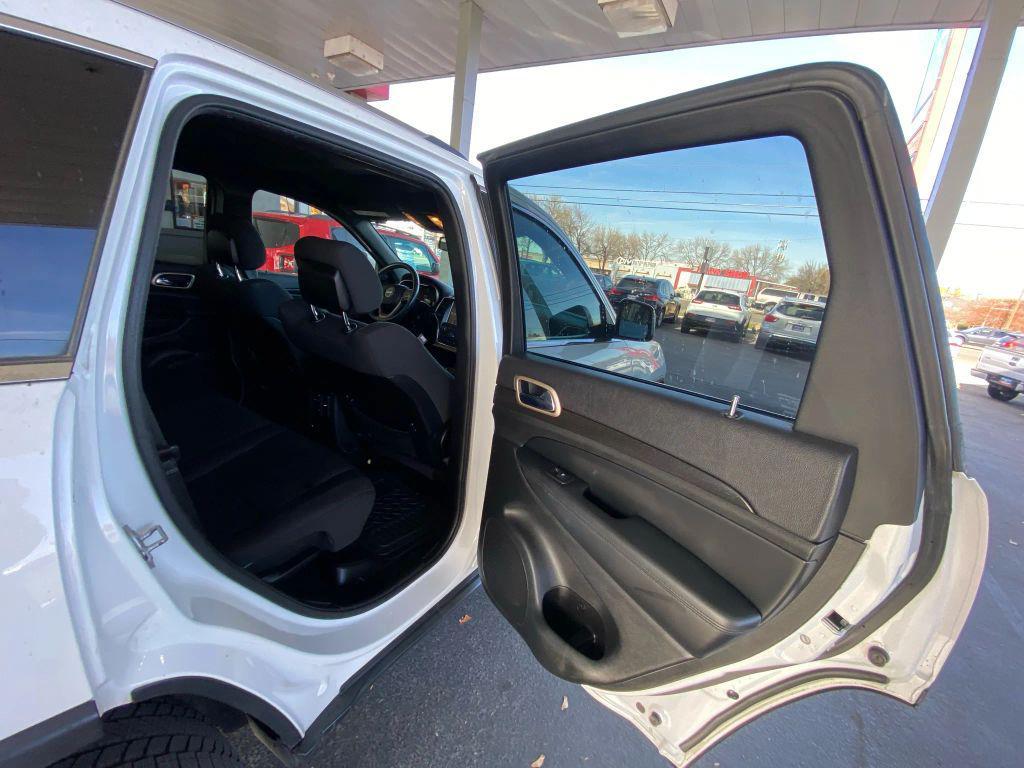 used 2015 Jeep Grand Cherokee car, priced at $9,995