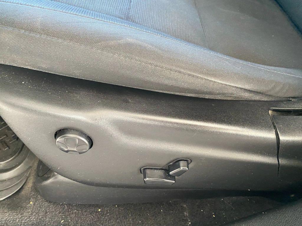 used 2015 Jeep Grand Cherokee car, priced at $9,995