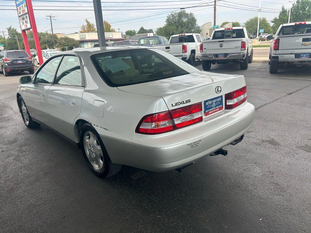 used 2000 Lexus ES 300 car, priced at $7,995