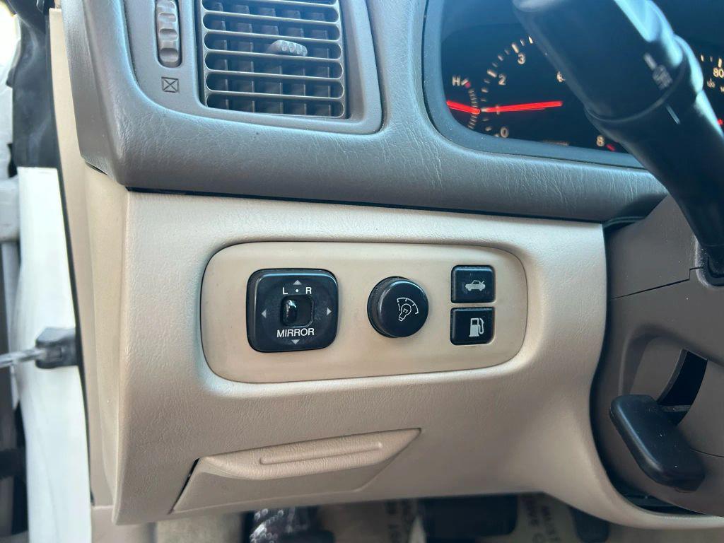 used 2000 Lexus ES 300 car, priced at $4,995