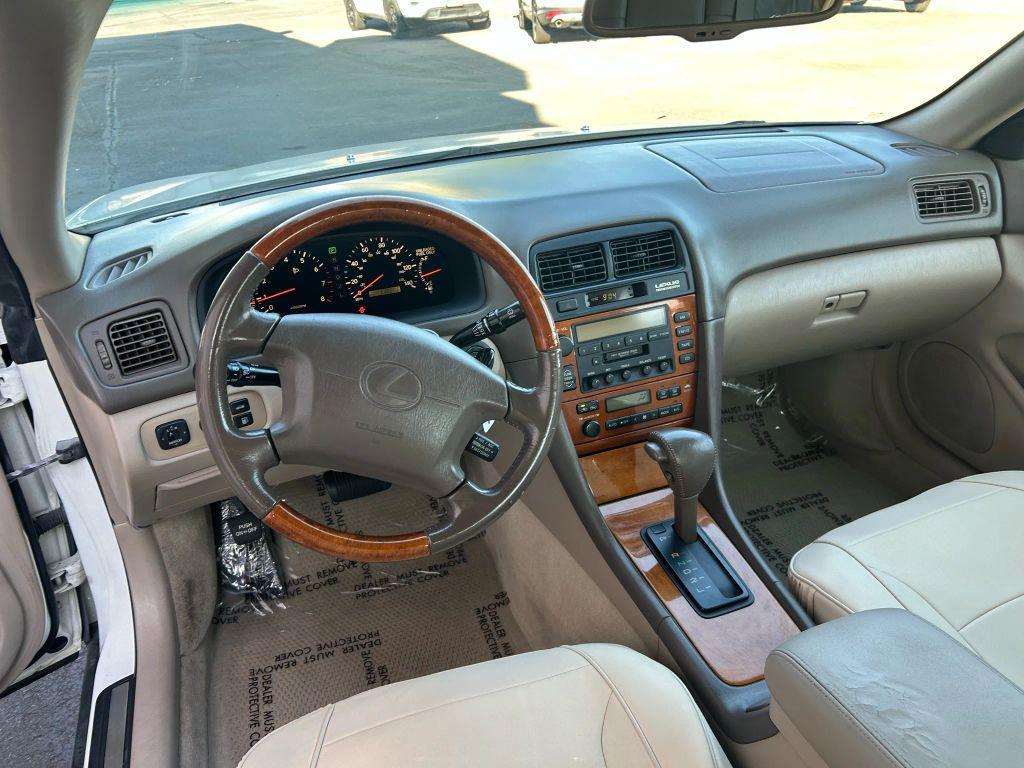 used 2000 Lexus ES 300 car, priced at $4,995