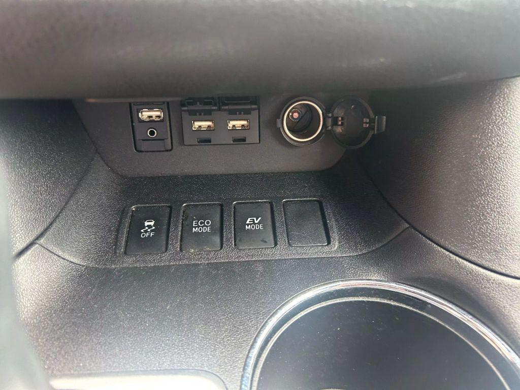used 2019 Toyota Highlander Hybrid car, priced at $30,995