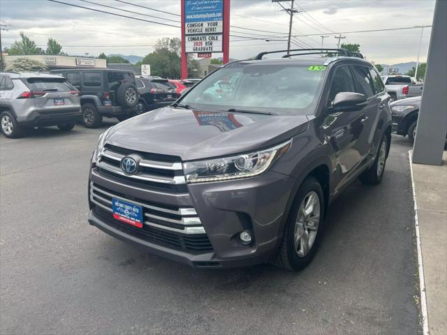 used 2019 Toyota Highlander Hybrid car, priced at $33,495