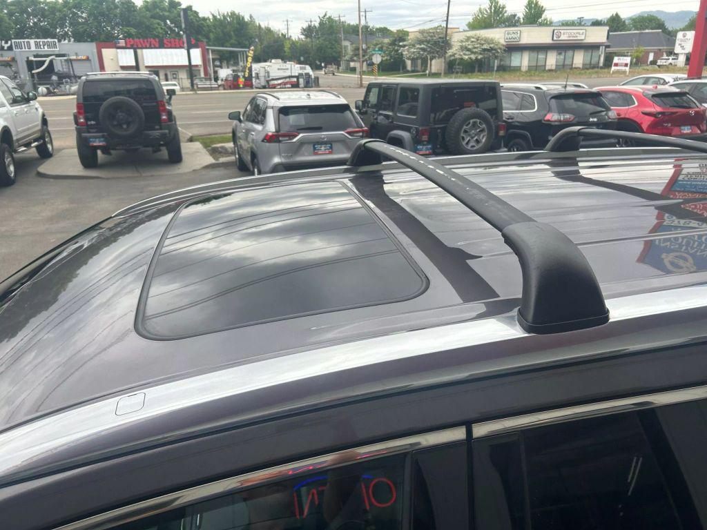 used 2019 Toyota Highlander Hybrid car, priced at $30,995